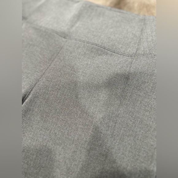 Athleta Delancey Herringbone Tight Leggings Women’s Size Medium Zip Pockets Gray - Picture 2 of 6